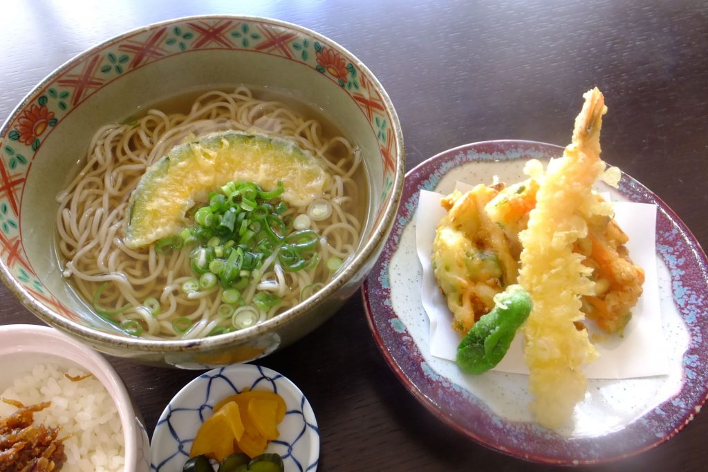 えび天とかき揚げの蕎麦