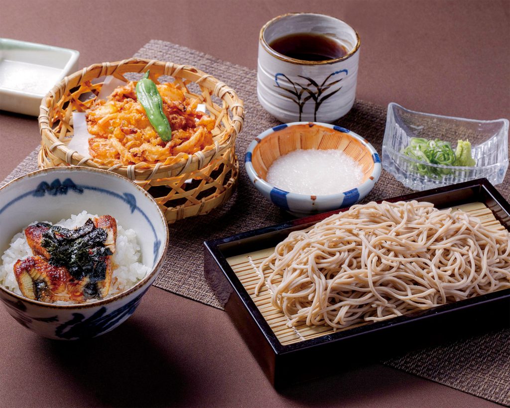 ゴルフ昼食【“掻き揚げ”天せいろと鰻とろ丼】1,800円（2023.05）